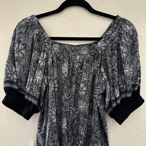 LOFT Black and White Floral Blouse